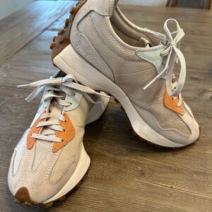 Women’s New Balance 327 shoes